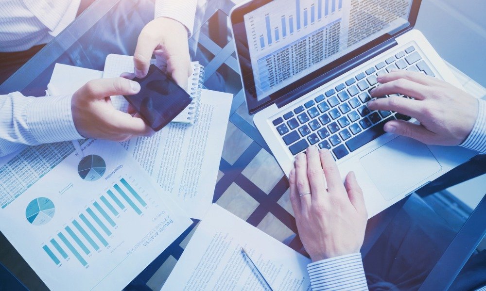 Affluent Investors Cut Alts Targets as Risk Awareness Rises, Escalent Survey Shows