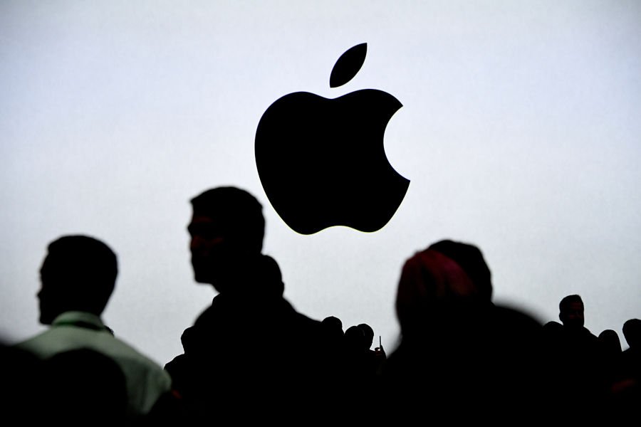 Apple Hits $4.94T Market Cap as Nvidia Slips; SpaceX Rout Deepens