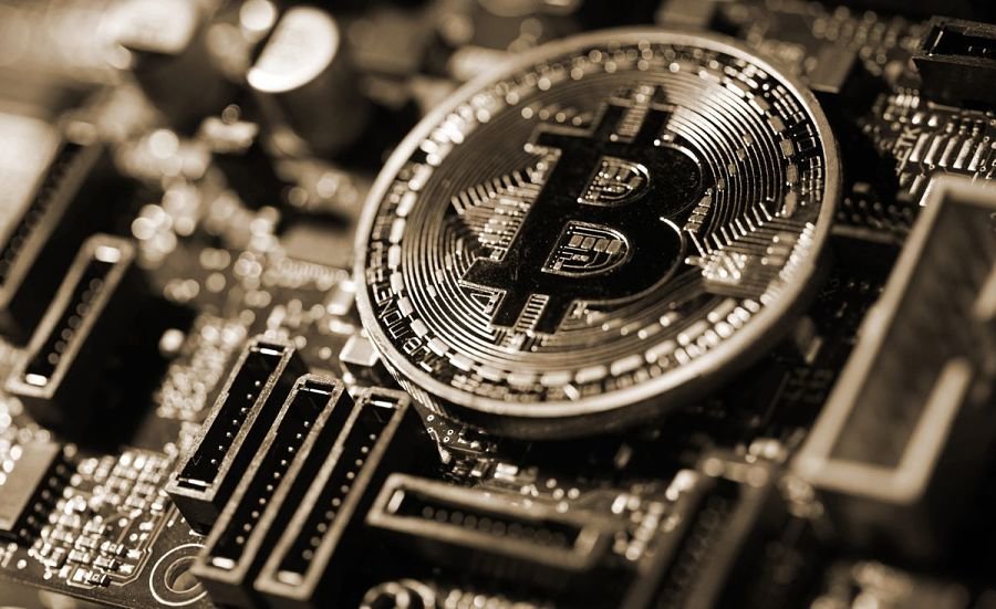 Bitwise study: Institutions held crypto through 50% drawdown, several added