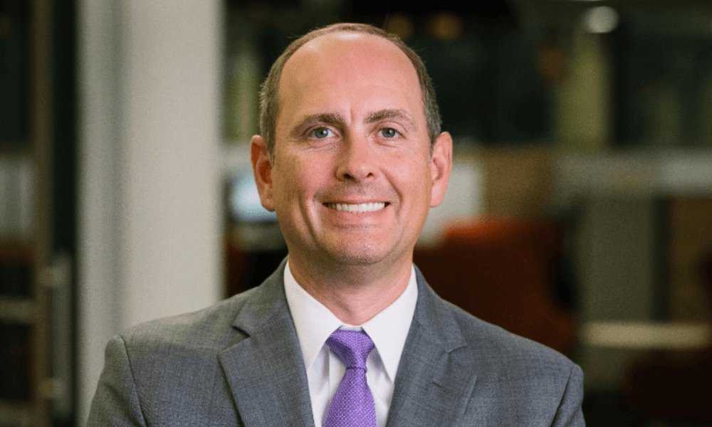 Cetera CEO Durbin Reports Record Recruiting Amid Surging Transition Costs, Analyst Says