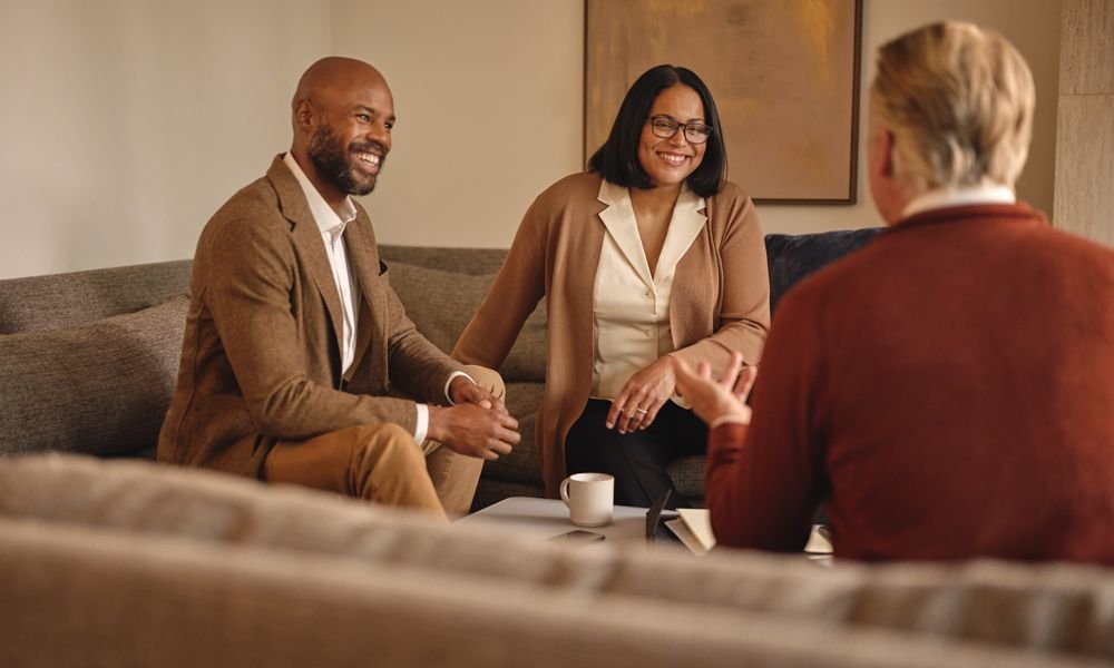 Half of Ultra-HNW Investors Bypass Referrals to Find Advisors, Ficomm Study Finds