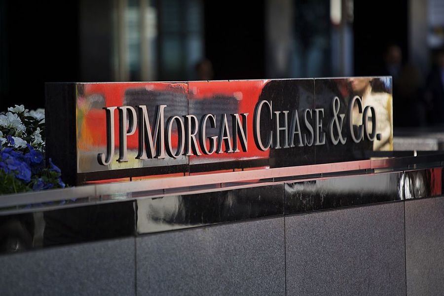 JPMorgan's Succession Race Narrows as Petno and Rohrbaugh Emerge as Top Contenders