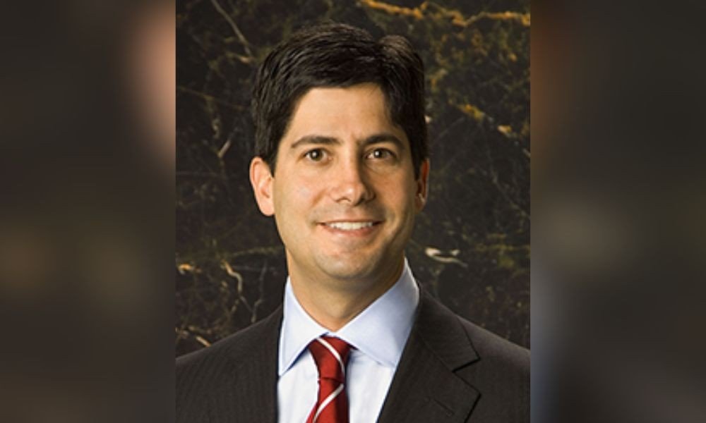 Kevin Warsh Poised to Succeed Powell as Fed Chair; Rate Cuts Expected by Summer