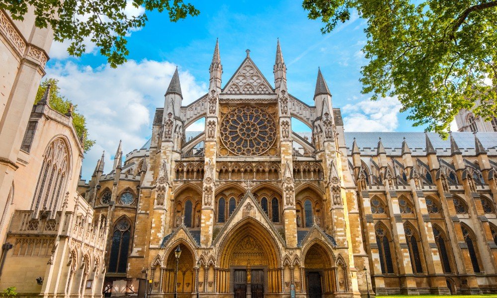Moneta Group Opens London Office via Thomson Tyndall Partnership to Serve US Expatriates