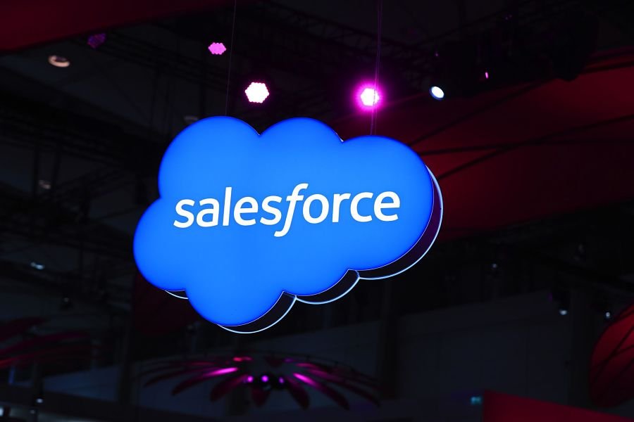 Salesforce Deploys Agentic AI Suite to Counter Third-Party Notetaker Threat in Wealth Management