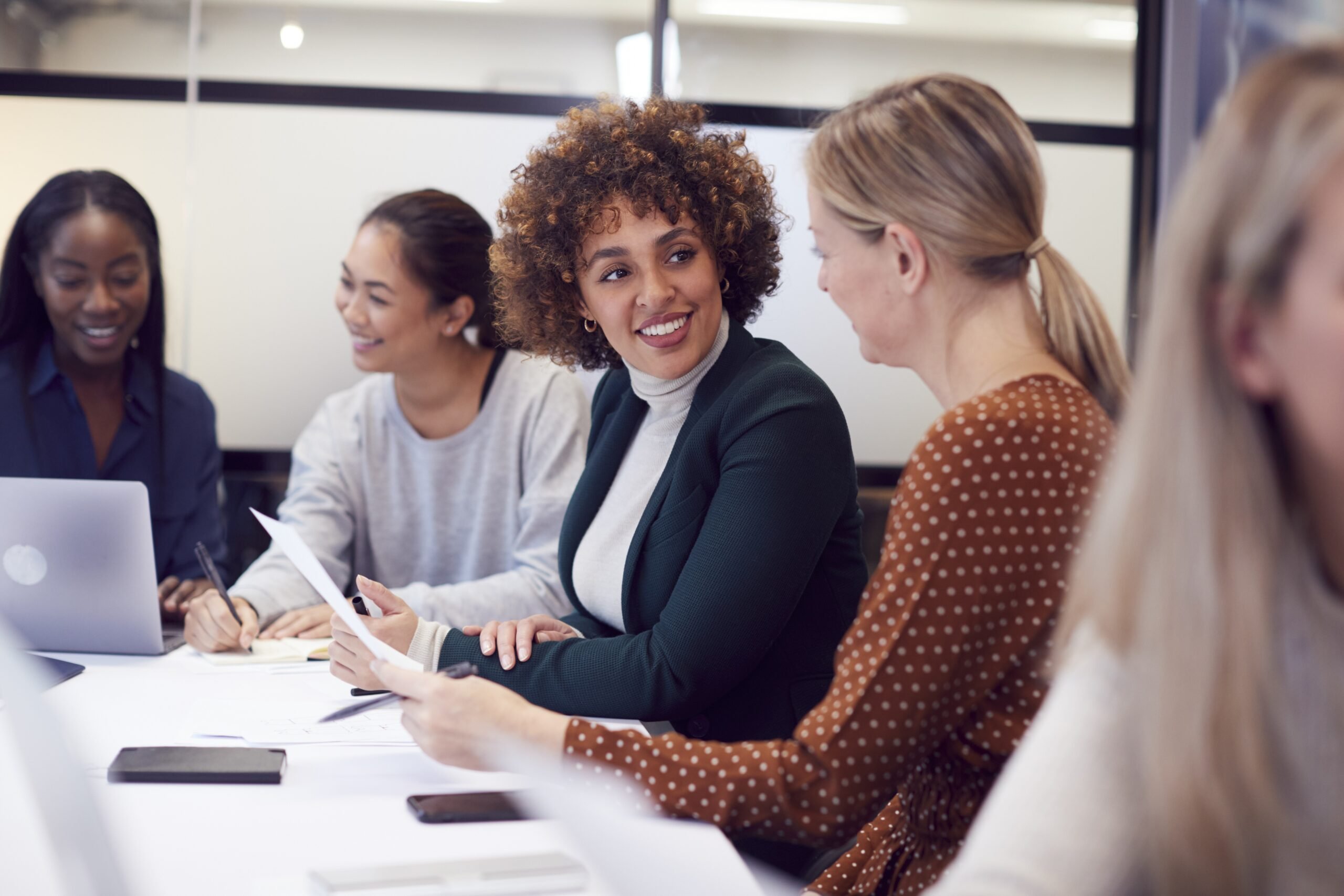 Vanguard Survey: 70% of Women Confident in Savings, Yet 47% Earn Under 3%