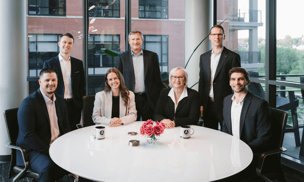 Wells Fargo FiNet adds $1.3B UBS team; LPL, Cetera also gain advisors